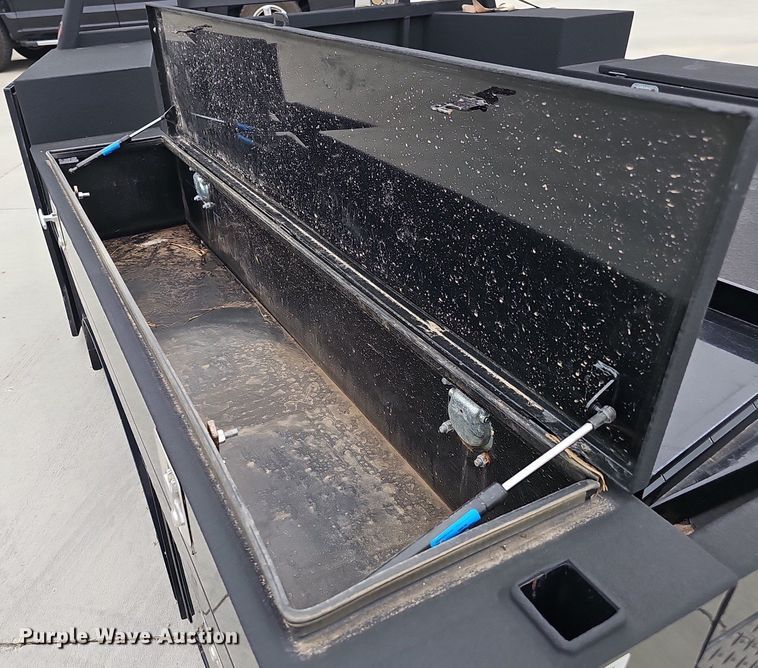 image for item DS4681 Pronghorn flatbed pickup truck bed