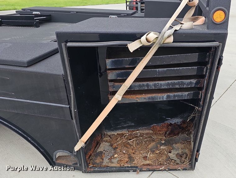 image for item DS4681 Pronghorn flatbed pickup truck bed