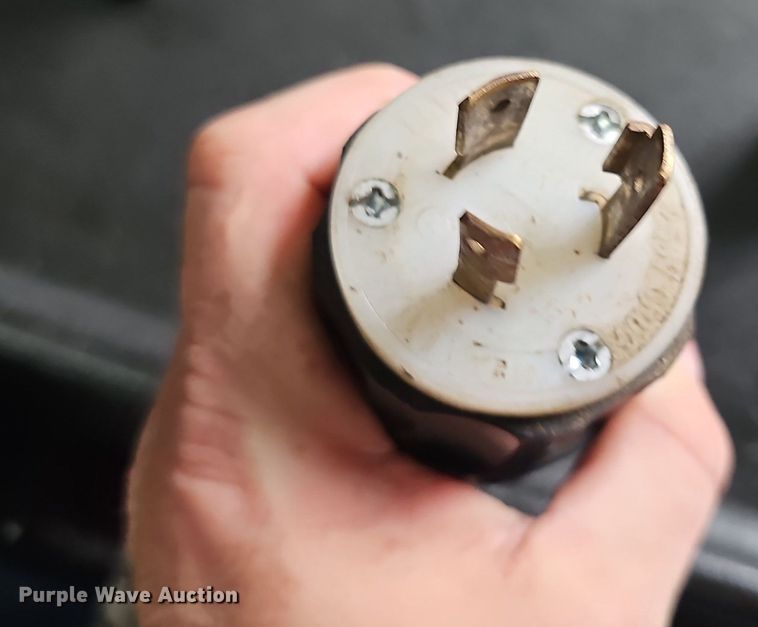 image for item DS4689 Coats 1600 Direct Drive tire balancer