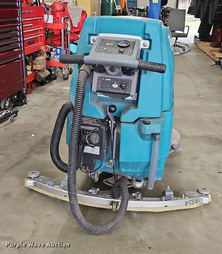image for item DS4693 2015 Tenant T5e floor sweeper