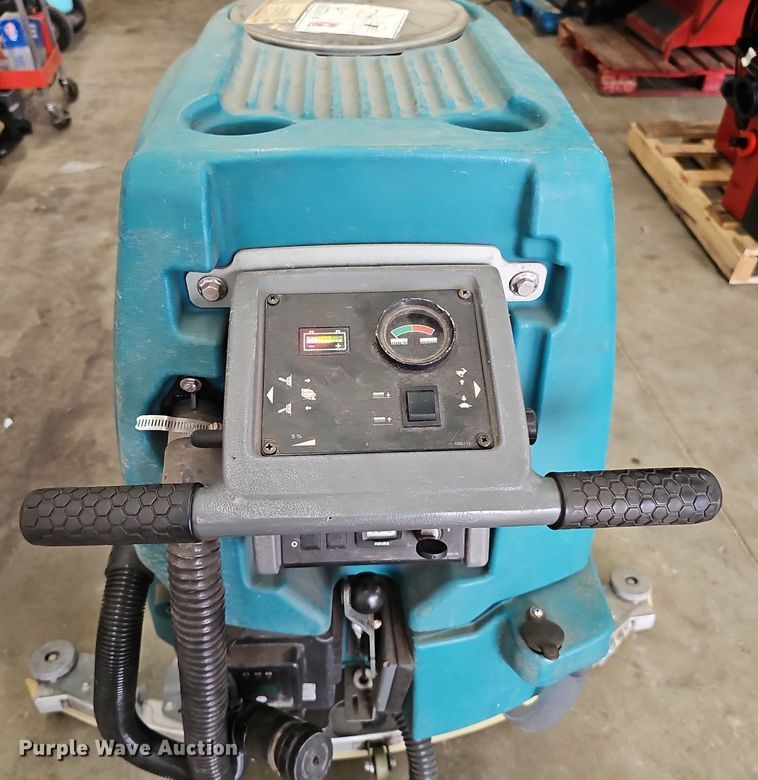 image for item DS4693 2015 Tenant T5e floor sweeper