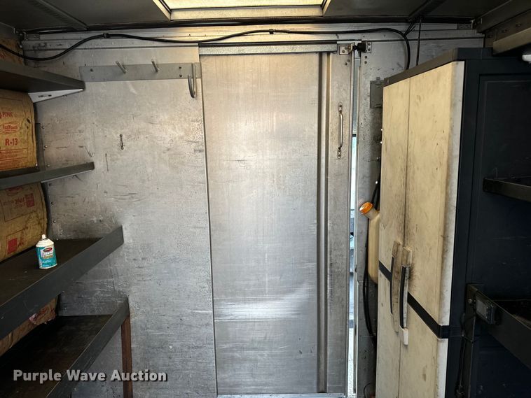 image for item DV5838 1995 Chevrolet  P30 delivery truck