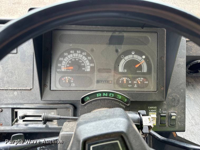 image for item DV5838 1995 Chevrolet  P30 delivery truck