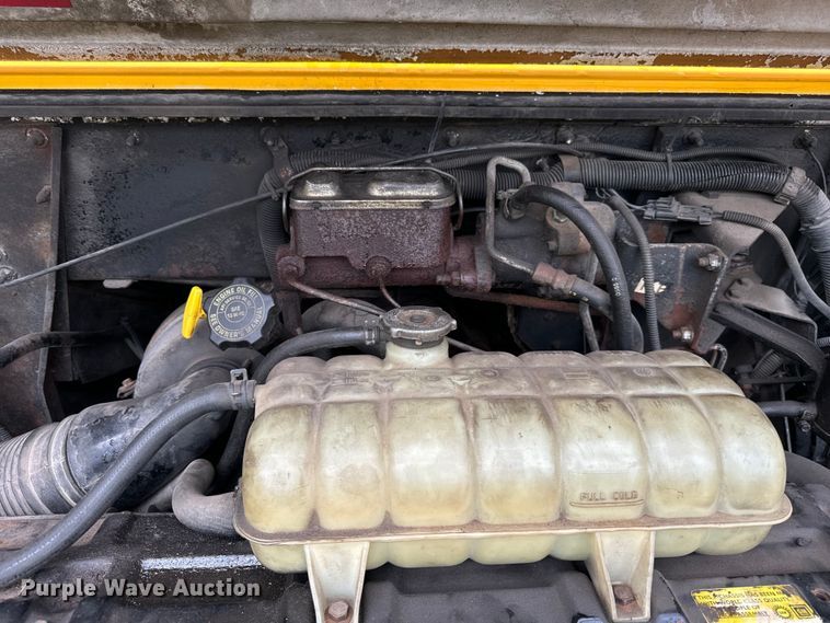 image for item DV5838 1995 Chevrolet  P30 delivery truck