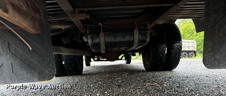 image for item DV5838 1995 Chevrolet  P30 delivery truck