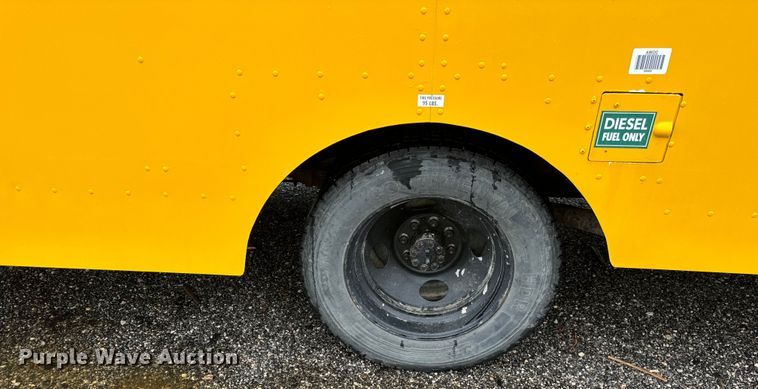 image for item DV5838 1995 Chevrolet  P30 delivery truck