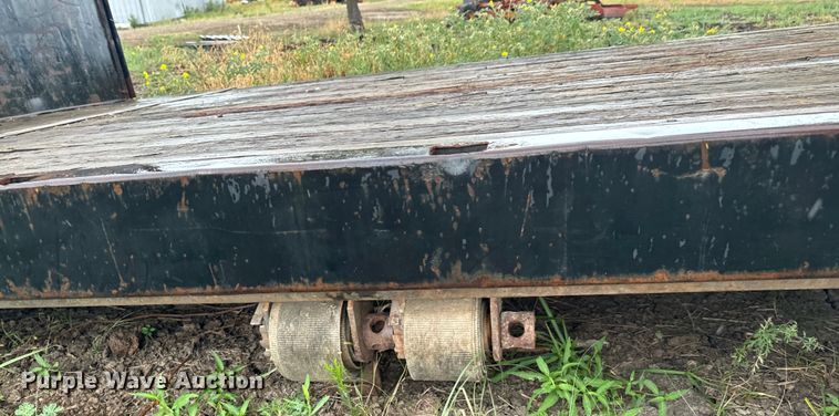 image for item DX0862 Monroe flatbed