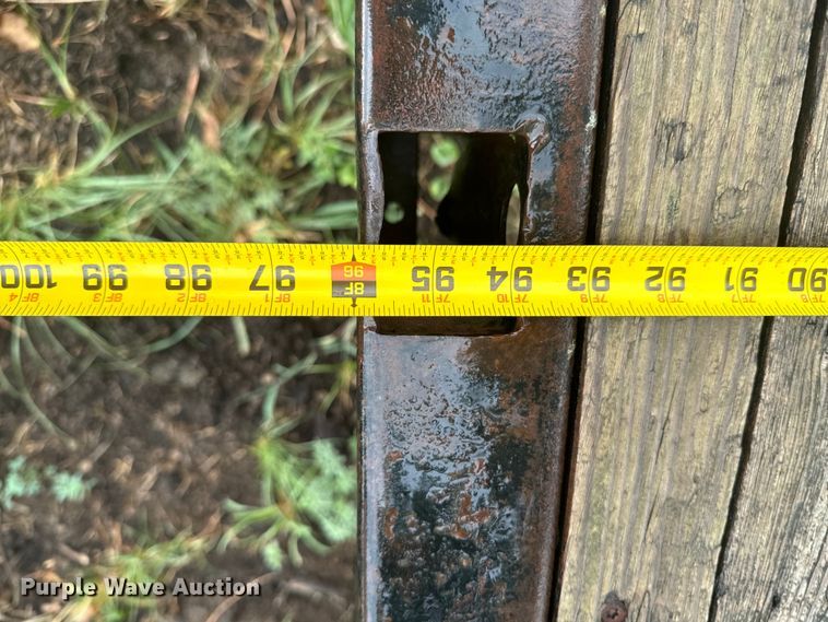 image for item DX0862 Monroe flatbed