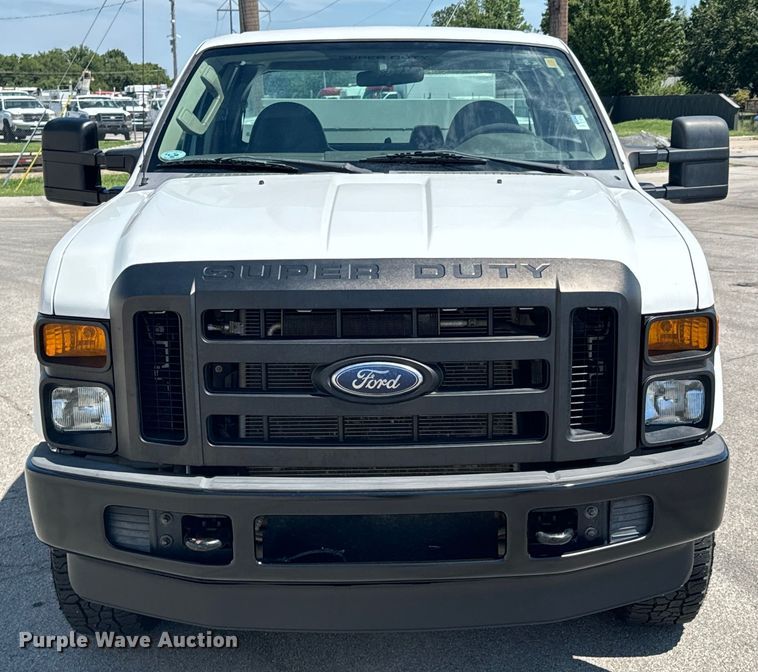 image for item DX1026 2009 Ford F250 Super Duty XL SuperCab utility bed pickup truck