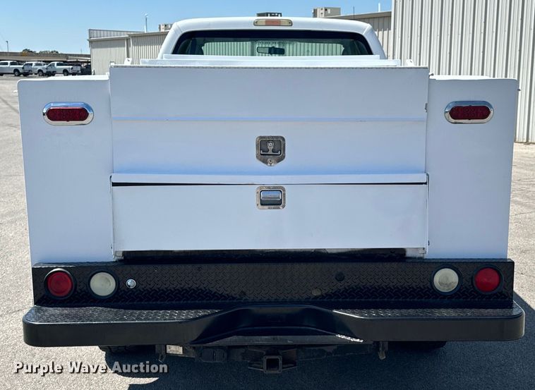 image for item DX1026 2009 Ford F250 Super Duty XL SuperCab utility bed pickup truck