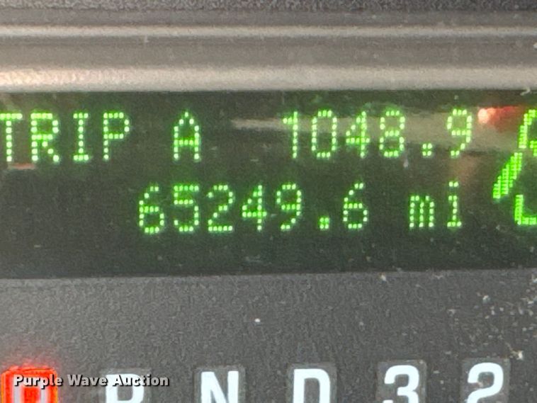 image for item DX1026 2009 Ford F250 Super Duty XL SuperCab utility bed pickup truck