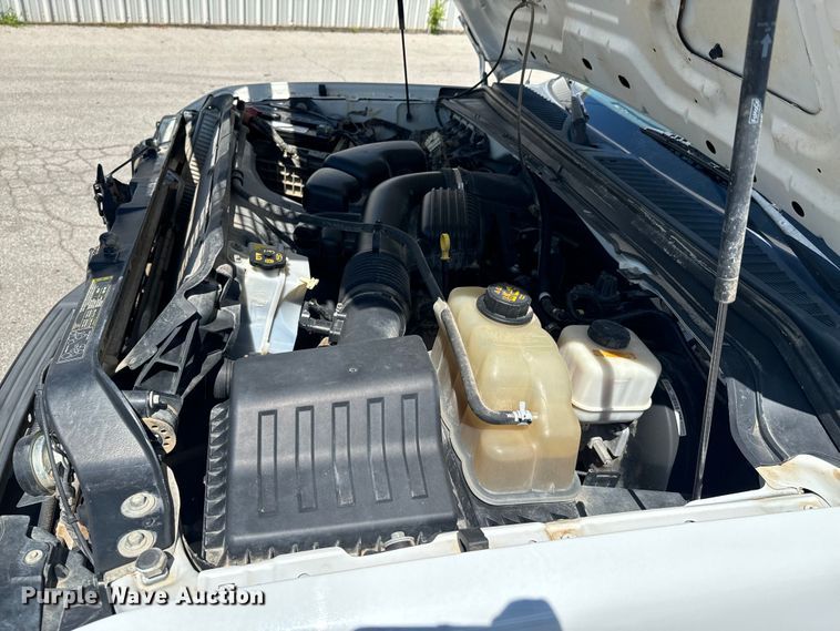 image for item DX1026 2009 Ford F250 Super Duty XL SuperCab utility bed pickup truck