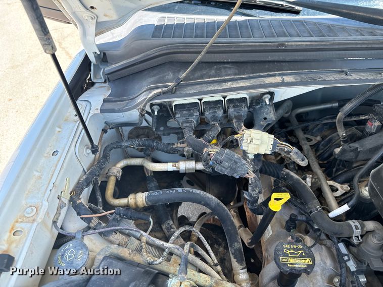 image for item DX1026 2009 Ford F250 Super Duty XL SuperCab utility bed pickup truck