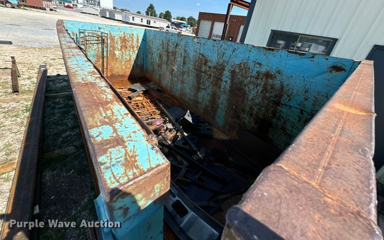 image for item DX1038 Roll-off dumpster