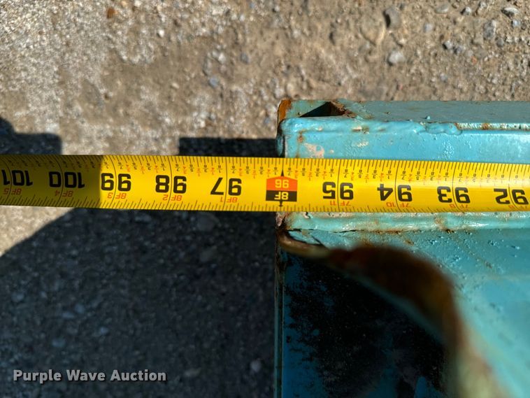 image for item DX1040 Roll-off dumpster