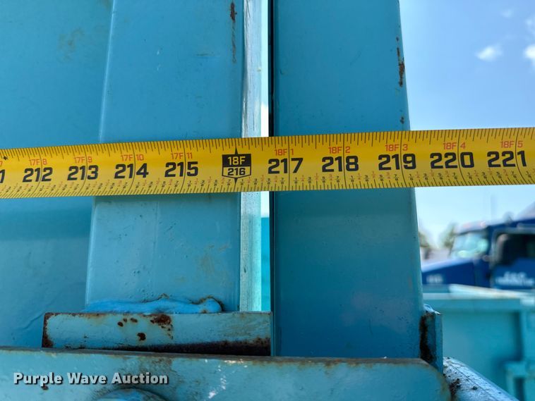 image for item DX1040 Roll-off dumpster