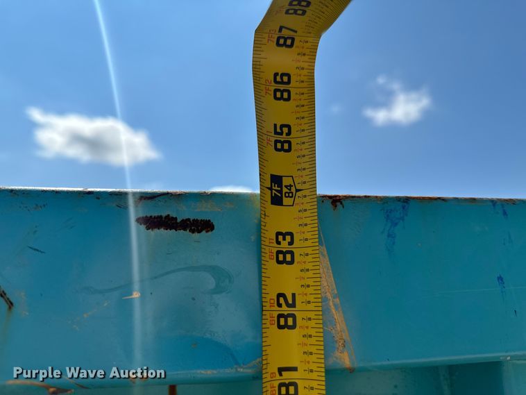 image for item DX1040 Roll-off dumpster