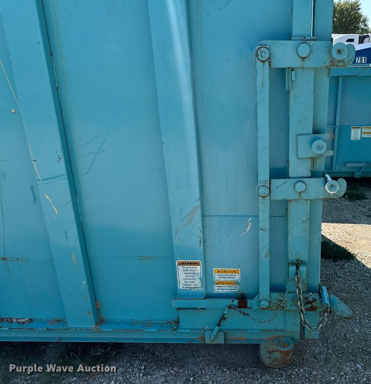 image for item DX1040 Roll-off dumpster