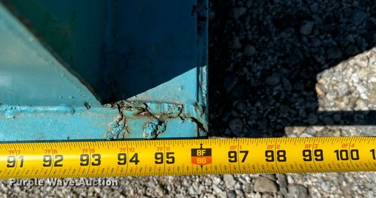 image for item DX1041 Roll-off dumpster 