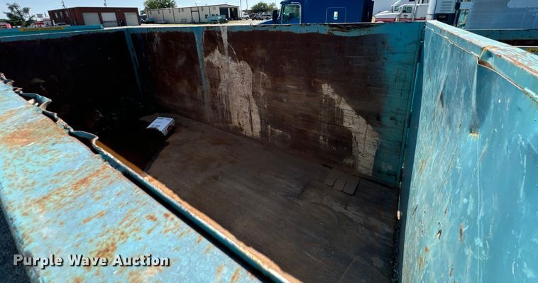image for item DX1041 Roll-off dumpster 