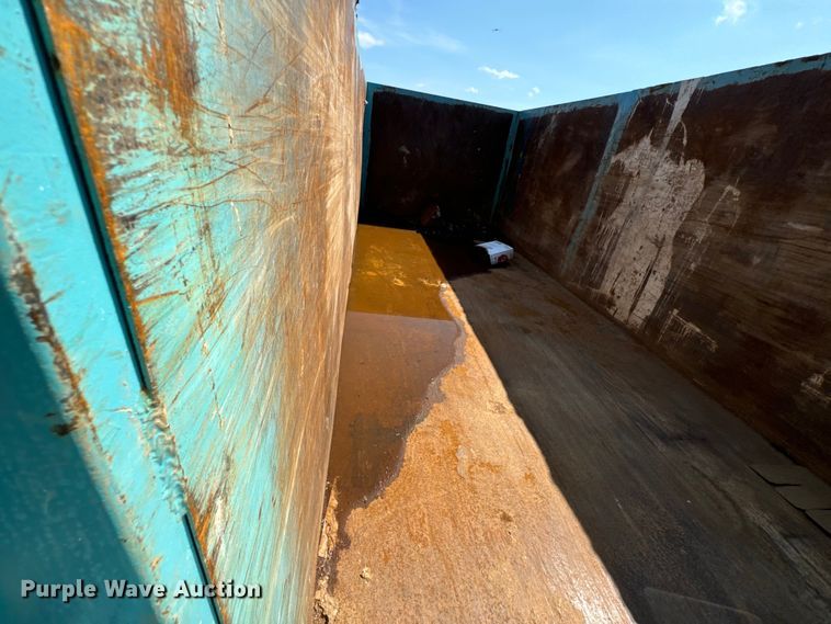 image for item DX1041 Roll-off dumpster 