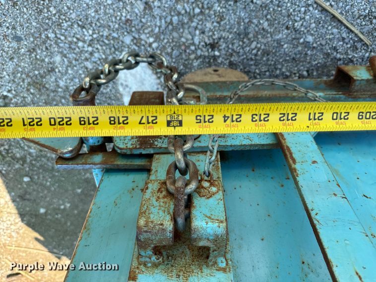 image for item DX1042 Roll-off dumpster 