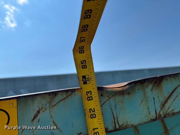 image for item DX1042 Roll-off dumpster 