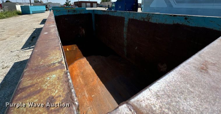image for item DX1042 Roll-off dumpster 