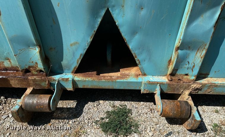 image for item DX1042 Roll-off dumpster 