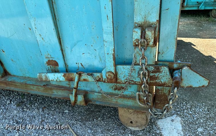 image for item DX1042 Roll-off dumpster 