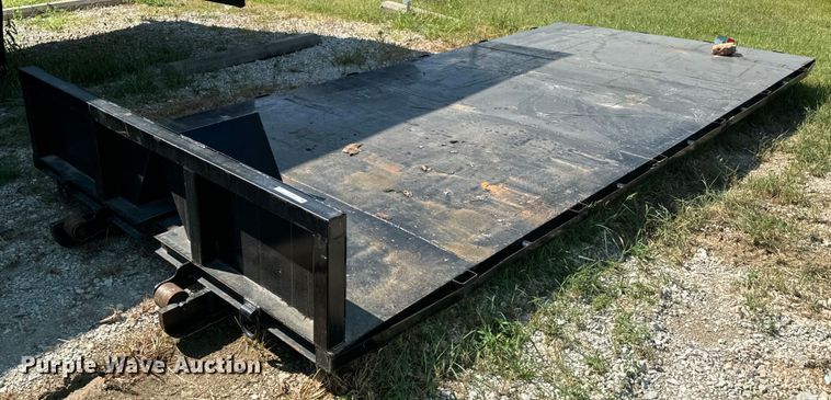 image for item DX1045 Roll-off flatbed