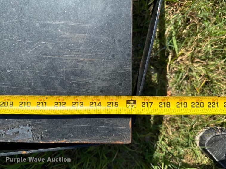 image for item DX1045 Roll-off flatbed