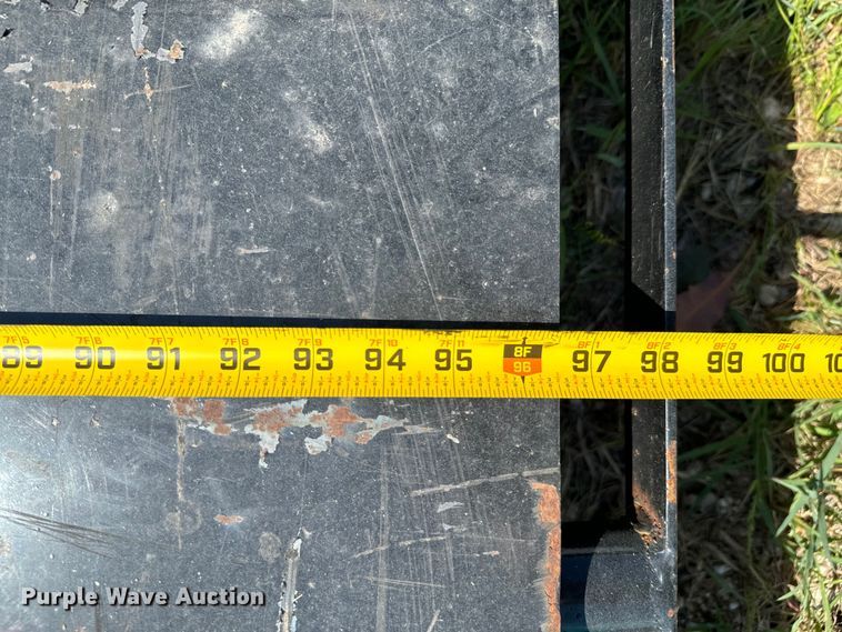 image for item DX1045 Roll-off flatbed