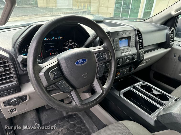 image for item DX3553 2019 Ford F150 XL SuperCrew pickup truck