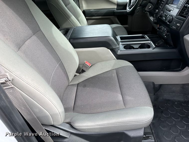 image for item DX3553 2019 Ford F150 XL SuperCrew pickup truck