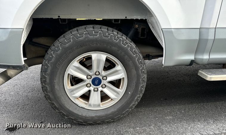 image for item DX3553 2019 Ford F150 XL SuperCrew pickup truck