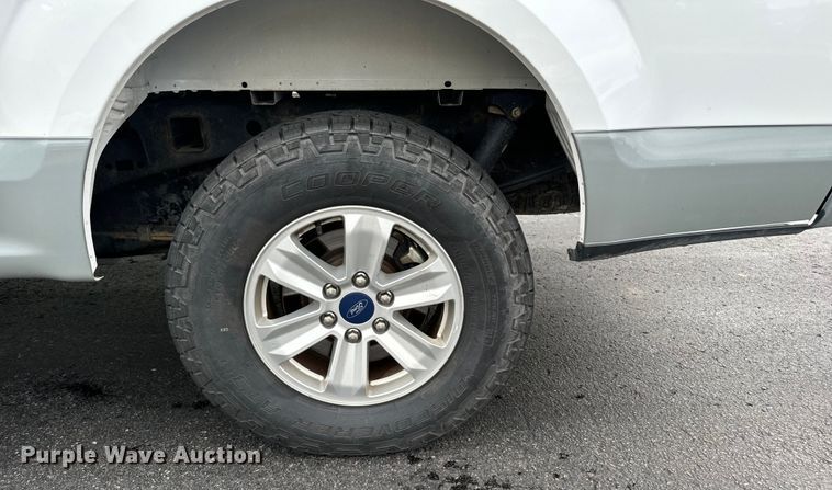 image for item DX3553 2019 Ford F150 XL SuperCrew pickup truck