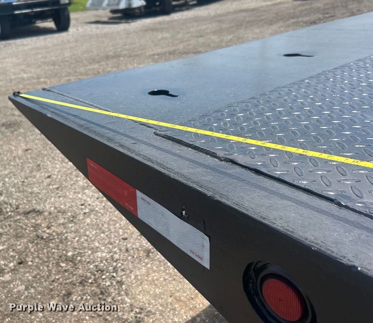 image for item EG0767 2003 Freightliner  Business Class M2 rollback truck