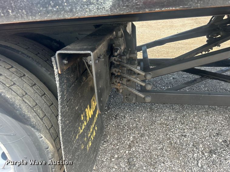 image for item EG0767 2003 Freightliner  Business Class M2 rollback truck