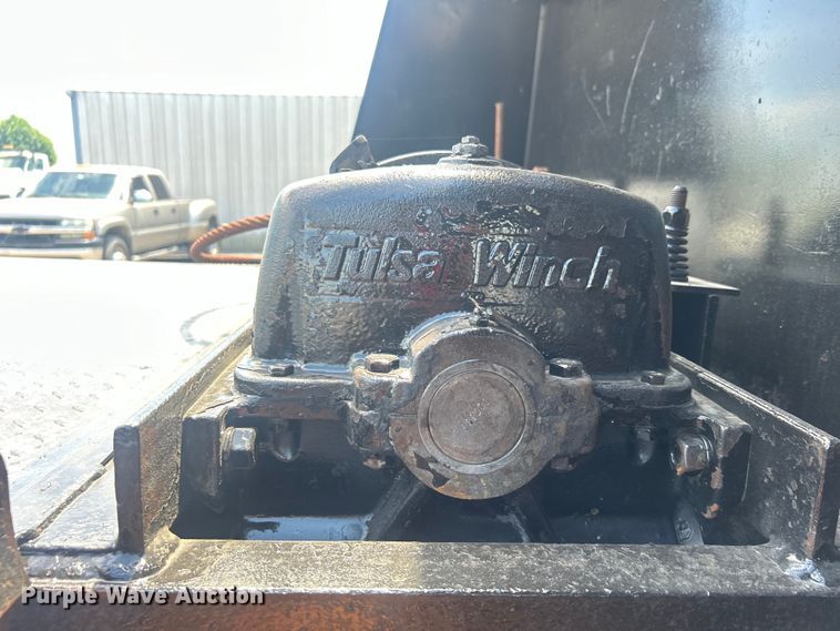 image for item EG0767 2003 Freightliner  Business Class M2 rollback truck