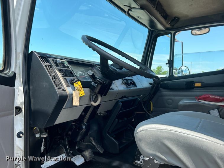 image for item EG0767 2003 Freightliner  Business Class M2 rollback truck