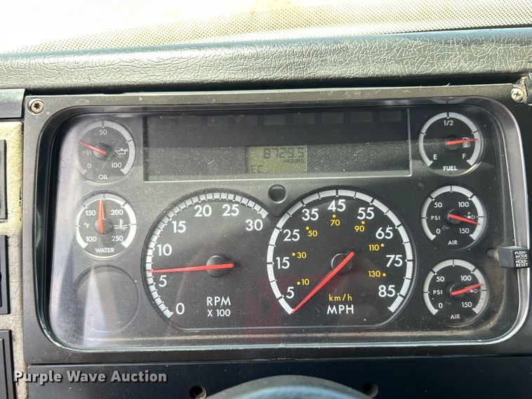 image for item EG0767 2003 Freightliner  Business Class M2 rollback truck