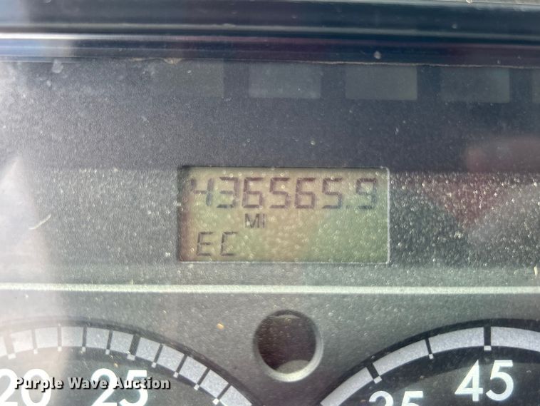 image for item EG0767 2003 Freightliner  Business Class M2 rollback truck