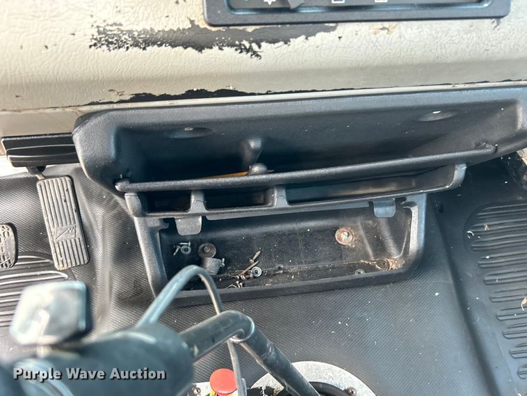 image for item EG0767 2003 Freightliner  Business Class M2 rollback truck