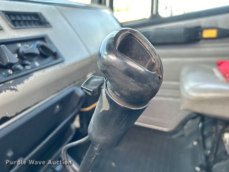 image for item EG0767 2003 Freightliner  Business Class M2 rollback truck