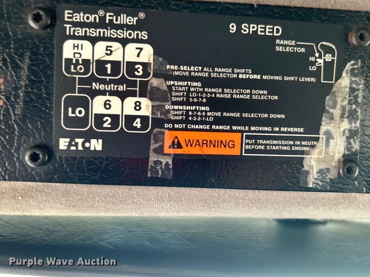 image for item EG0767 2003 Freightliner  Business Class M2 rollback truck