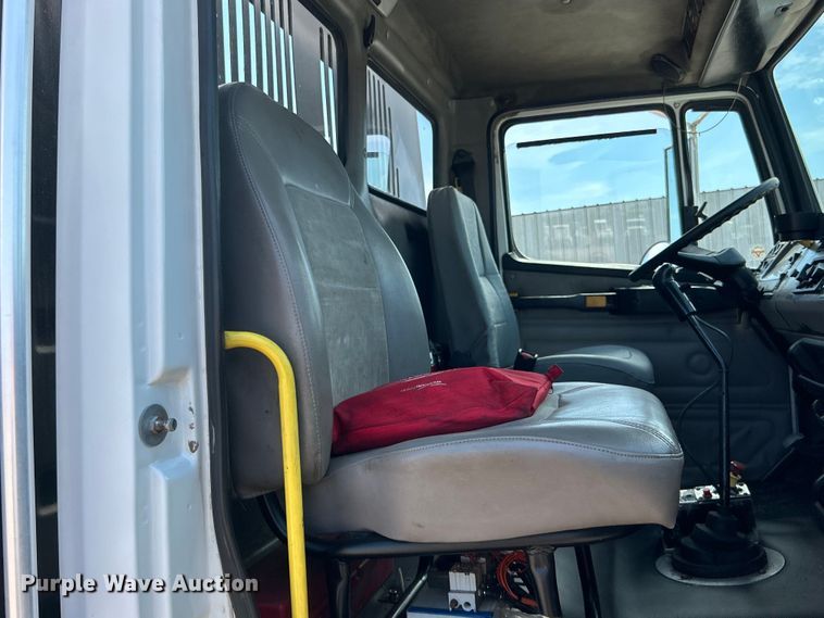 image for item EG0767 2003 Freightliner  Business Class M2 rollback truck