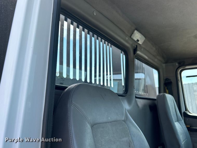 image for item EG0767 2003 Freightliner  Business Class M2 rollback truck