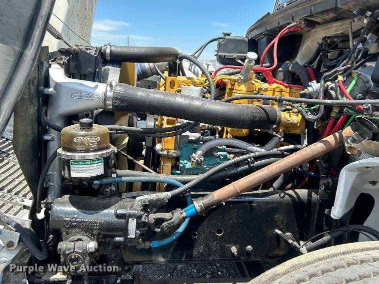 image for item EG0767 2003 Freightliner  Business Class M2 rollback truck