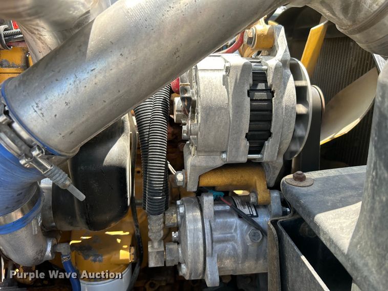 image for item EG0767 2003 Freightliner  Business Class M2 rollback truck